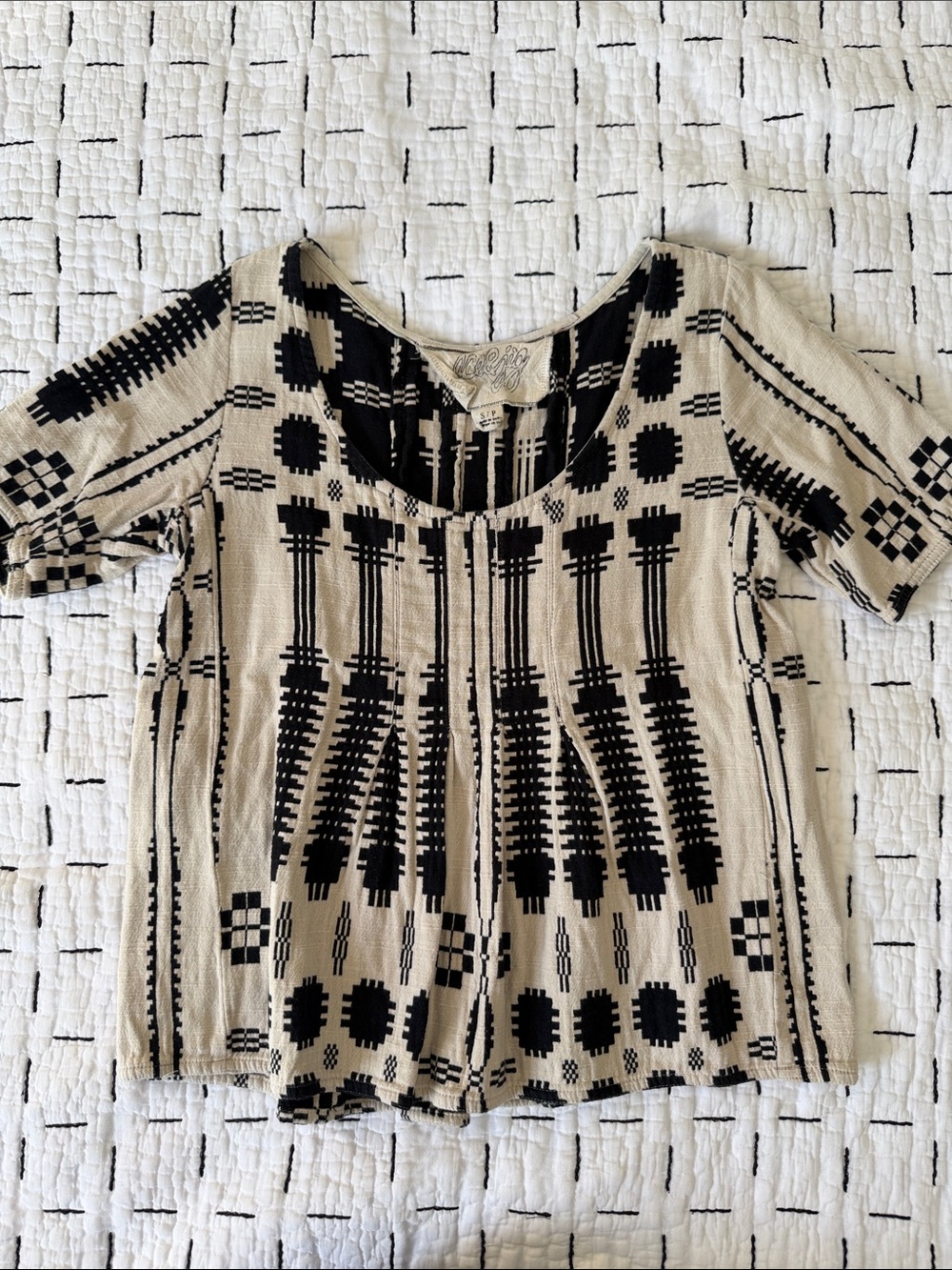 Ace & Jig Boho Geometric Scoop Neck Women's Top in Cream and Black